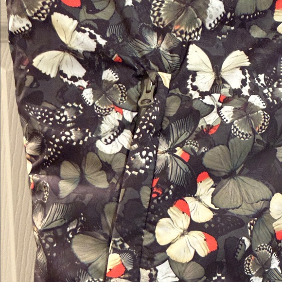 lululemon athletica Reversible Butterfly Puffer Vest - Picture 10 of 11